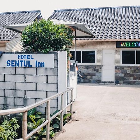 RedDoorz near Sirkuit Sentul Hotel Bogor Zewnętrze zdjęcie
